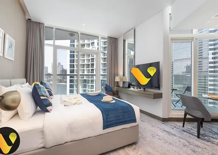 Vogue Damac Maison Prive Balcony & Pool With Canal View Prime Business Bay Location, Steps From Downtown & Burj Khalifa